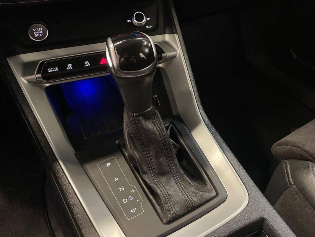 Image about Audi Q3 Design Luxe 35 TDI 110 kW (150 ch) S tronic