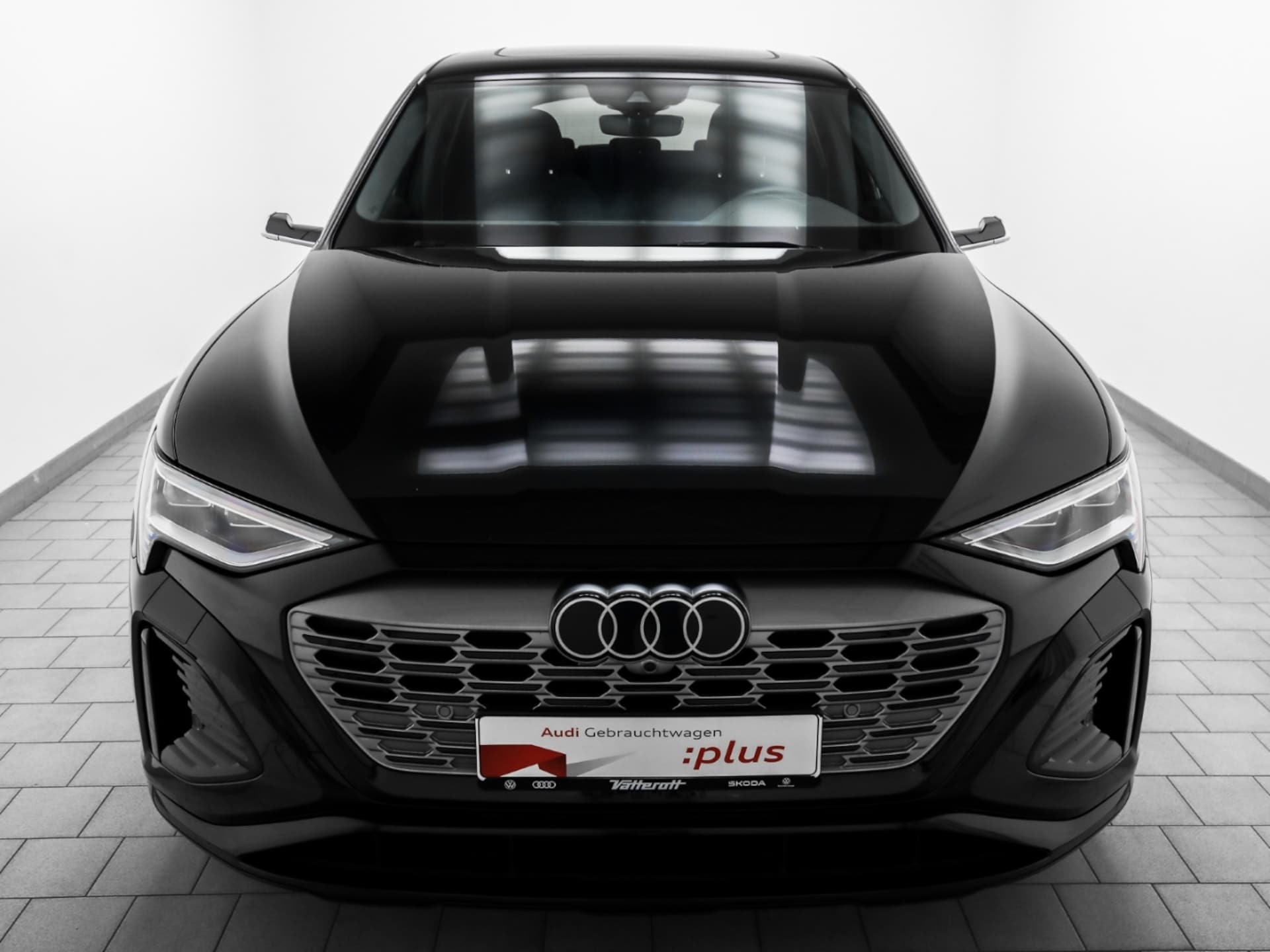 Audi Q8 e-tron S line