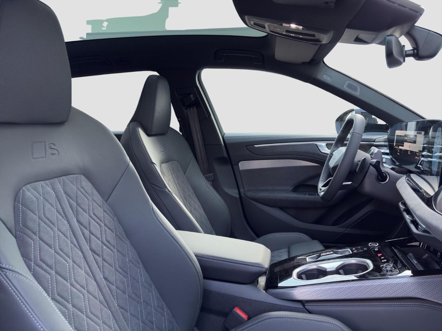 Bild über Audi A6 Avant edition one TDI quattro 220 kW S tronic - für weitere Informationen kontaktieren Sie den Audi Partner