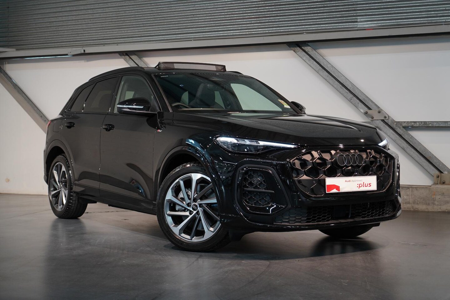 Image about Audi Q5 SUV TDI quattro 150 kW sport