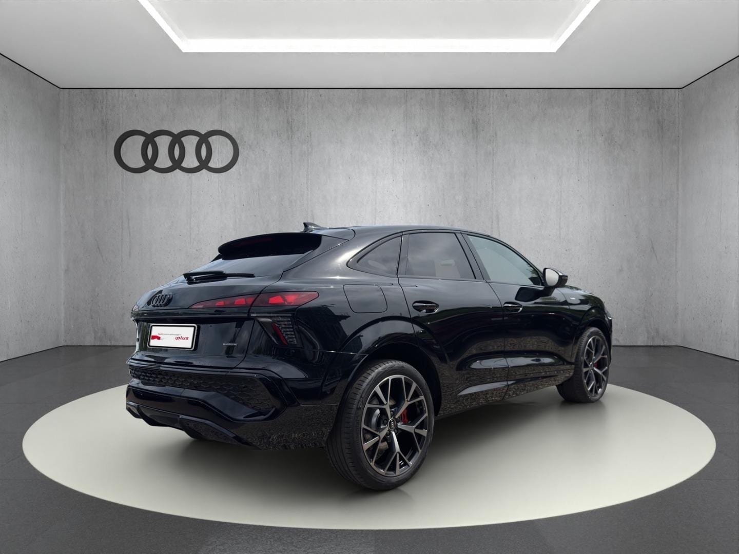 Bild über Audi Q3 Sportback TFSI quattro 195 kW S tronic - für weitere Informationen kontaktieren Sie den Audi Partner