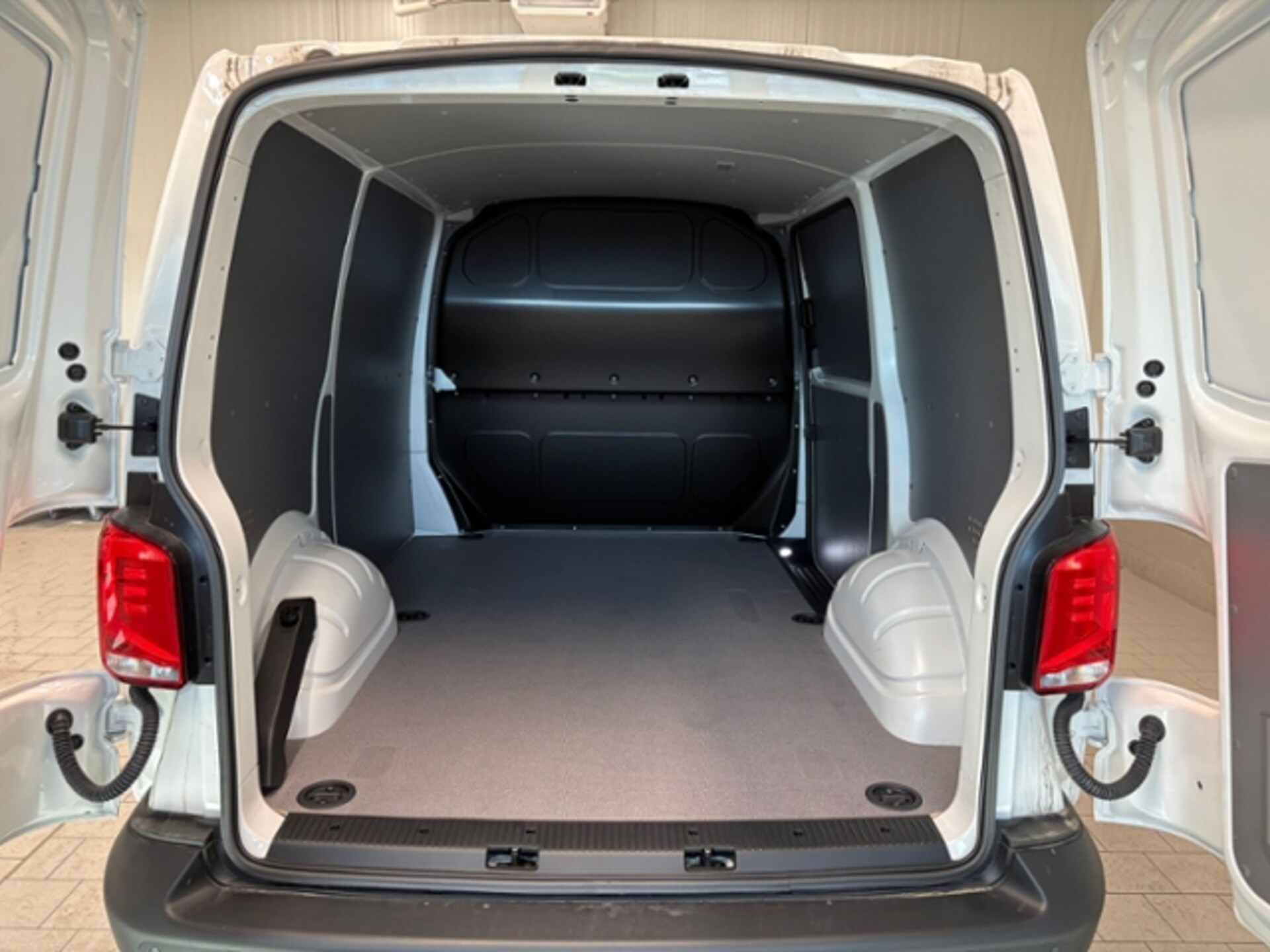 Volkswagen T6.1 Transporter Kasten kurzer Radstand