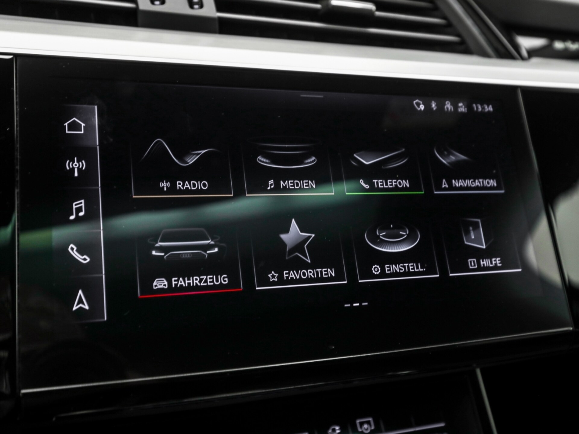 Audi Q8 e-tron S line