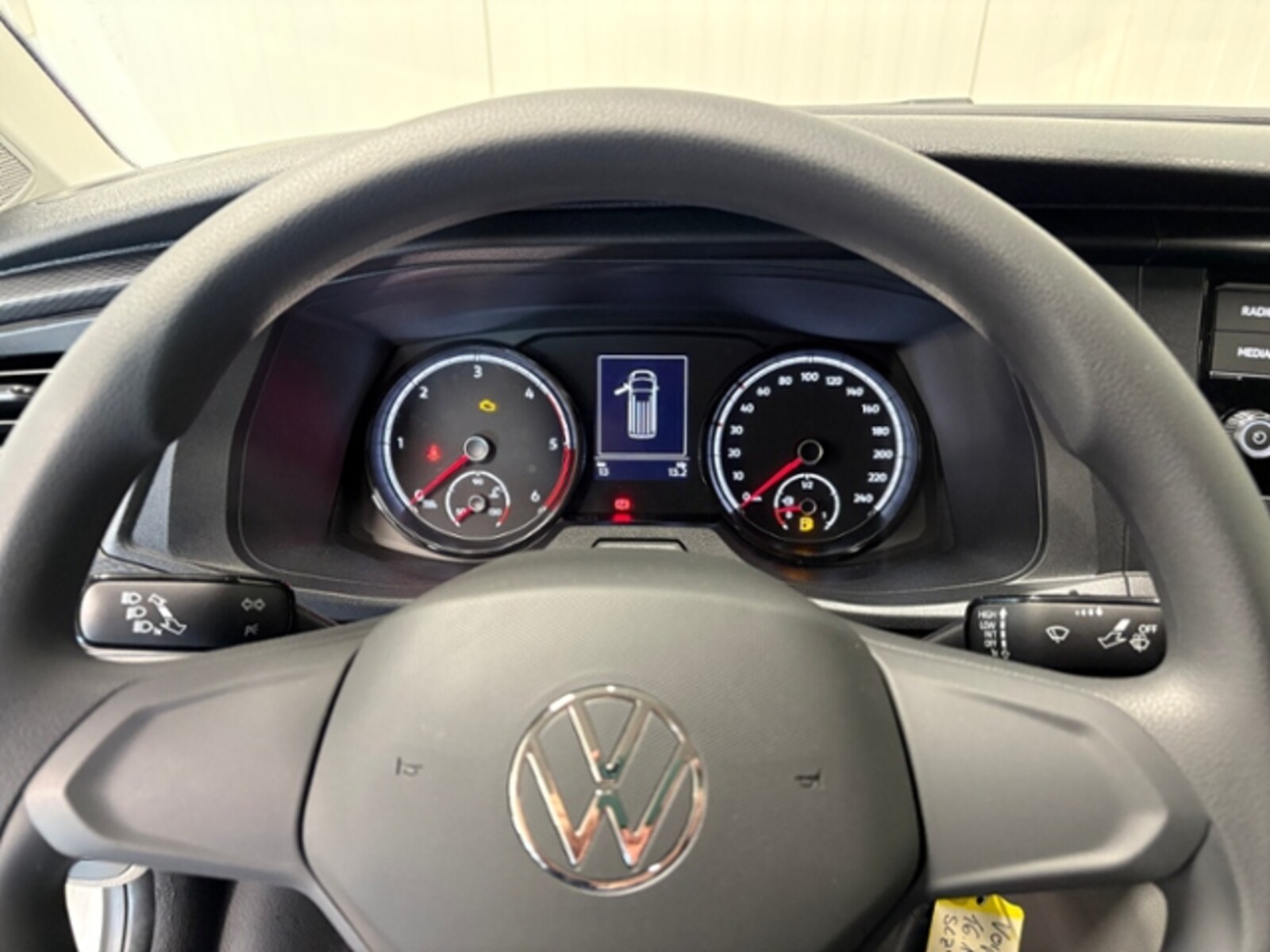 Volkswagen T6.1 Transporter Kasten kurzer Radstand – Bild 11