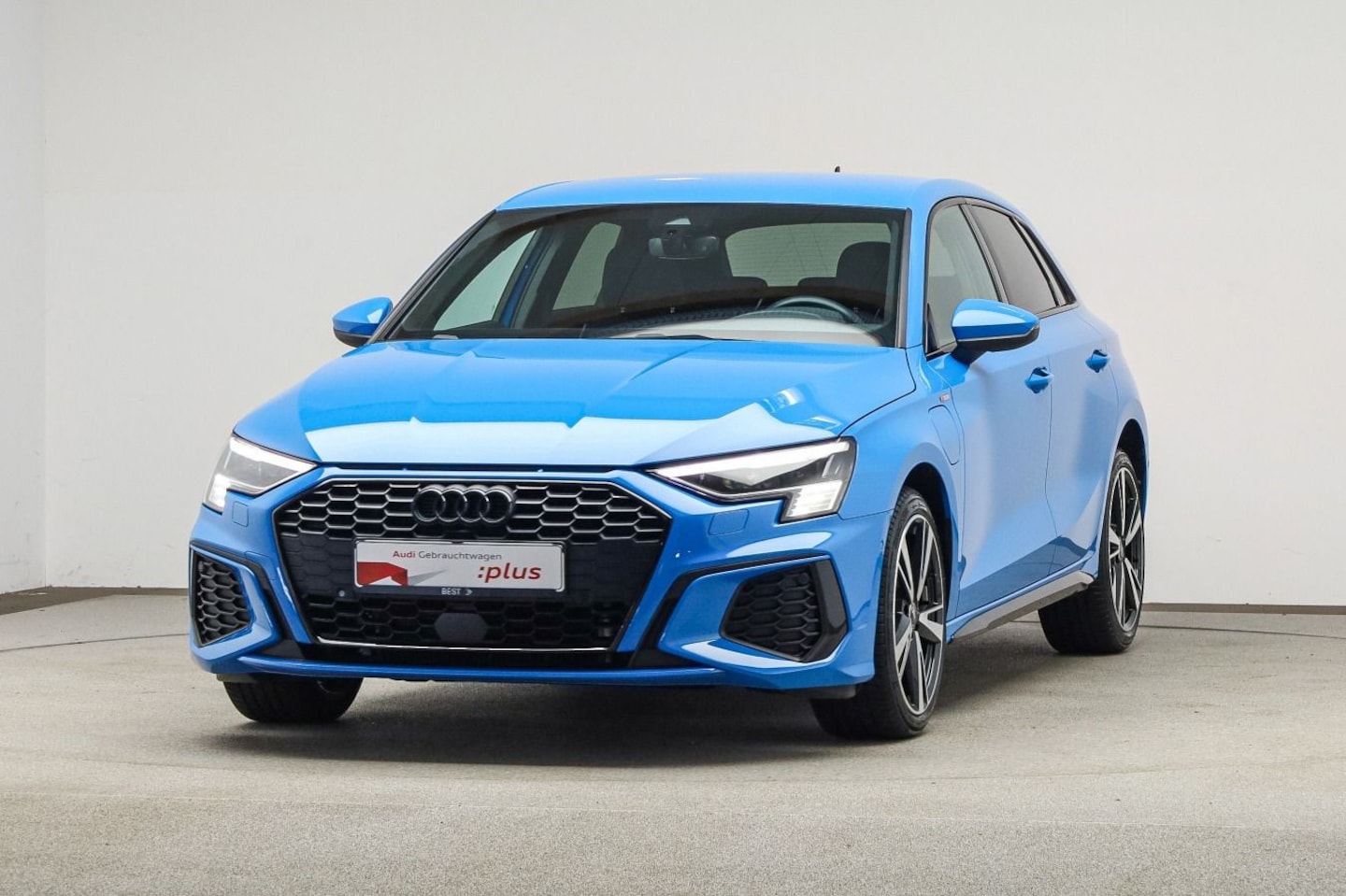 Bild über Audi A3 Sportback TFSI e S line 40 TFSI e S tronic - für weitere Informationen kontaktieren Sie den Audi Partner