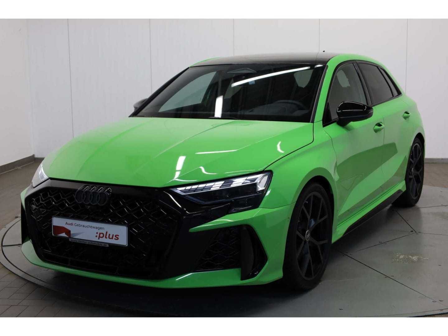 Bild über Audi RS 3 Sportback TFSI quattro 294 kW S tronic - für weitere Informationen kontaktieren Sie den Audi Partner