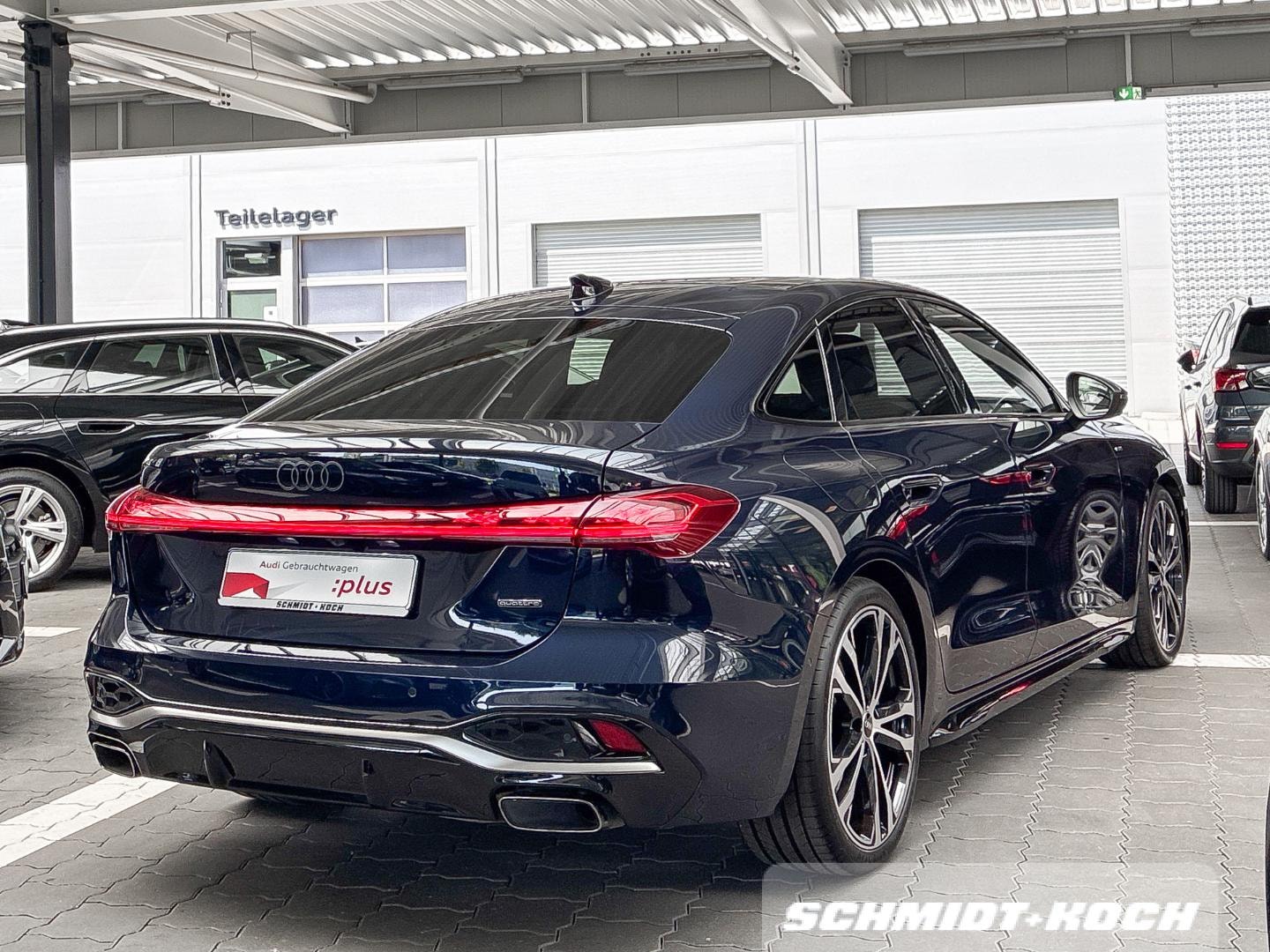 Bild über Audi A5 Limousine e-hybrid e-hybrid quattro 220 kW S tronic - für weitere Informationen kontaktieren Sie den Audi Partner
