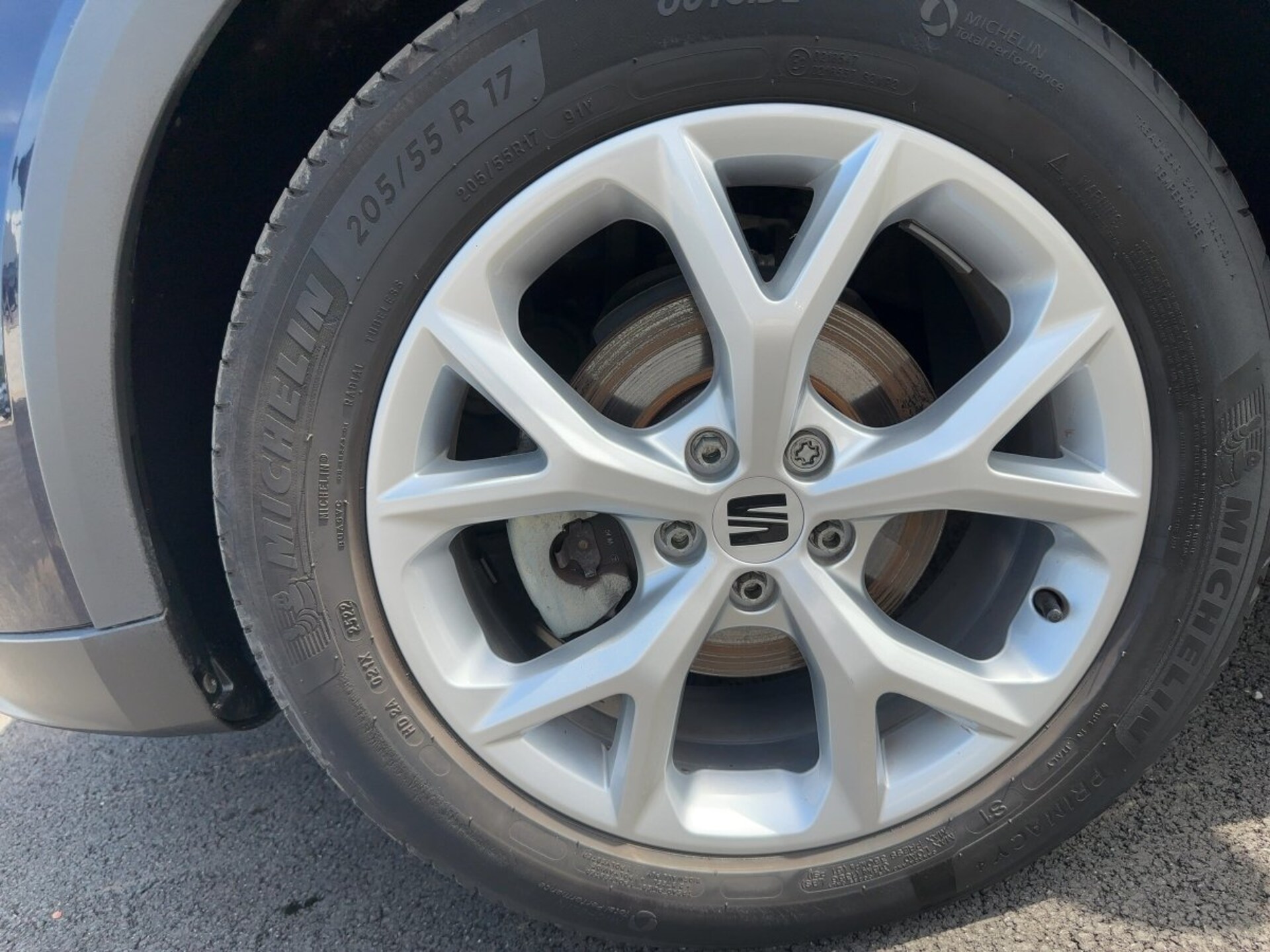 SEAT Arona FR