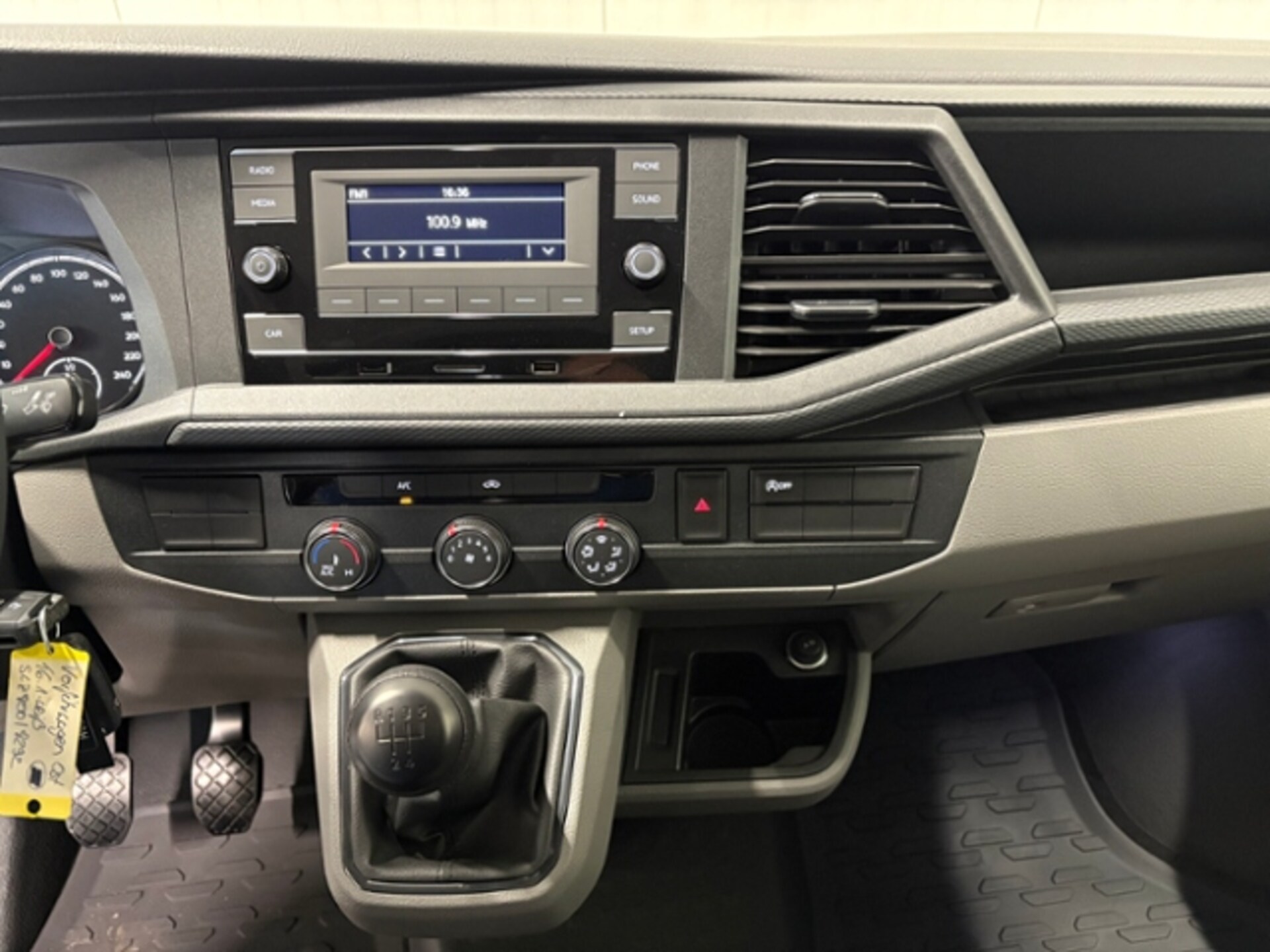 Volkswagen T6.1 Transporter Kasten kurzer Radstand