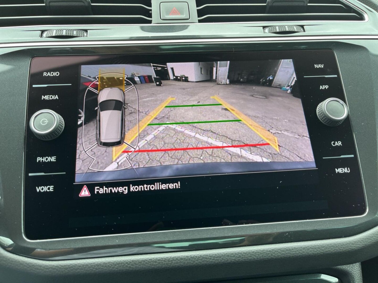 Volkswagen Tiguan – Bild 28