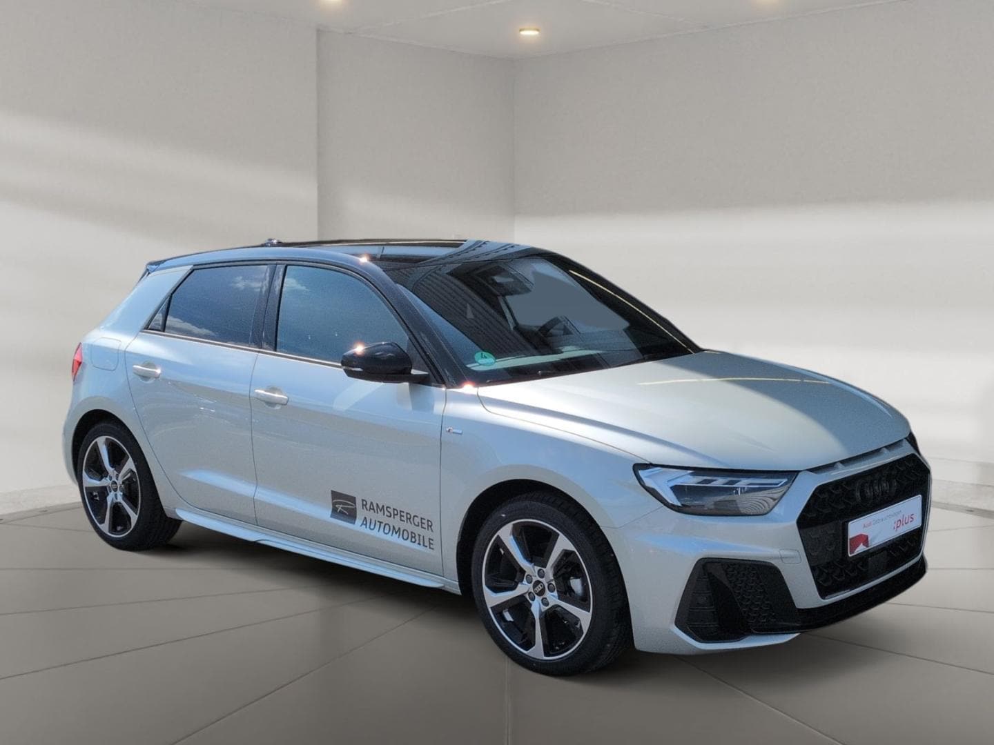 Bild über Audi A1 Sportback S line 30 TFSI S tronic - für weitere Informationen kontaktieren Sie den Audi Partner