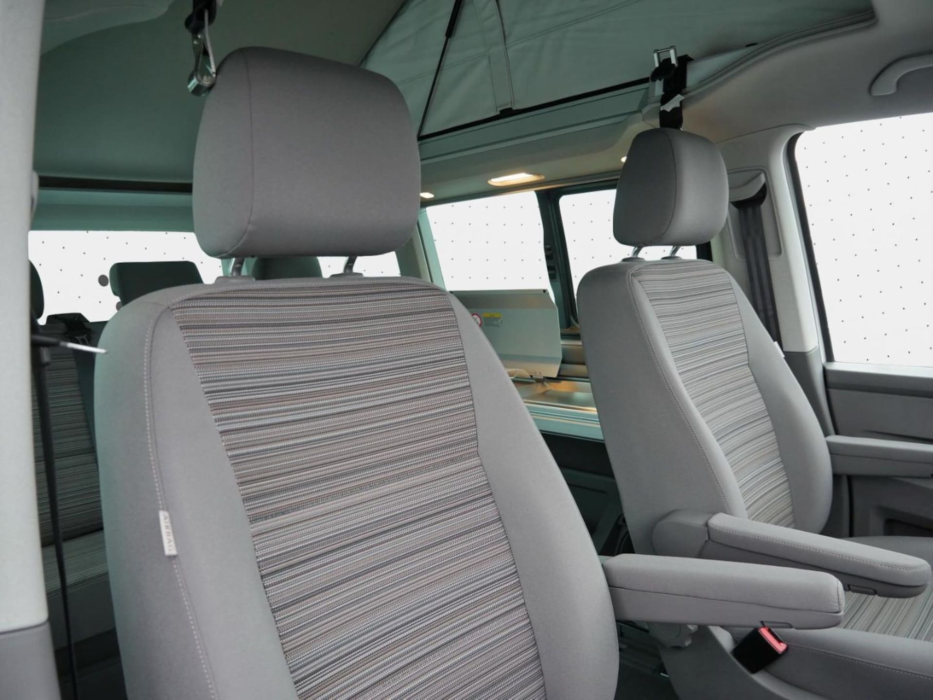 Volkswagen T6.1 California Beach