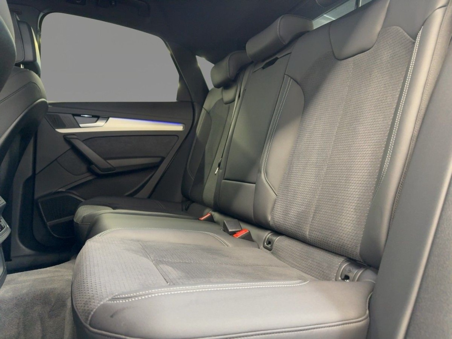 Bild über Audi Q5 Sportback 40 TDI quattro S tronic - für weitere Informationen kontaktieren Sie den Audi Partner