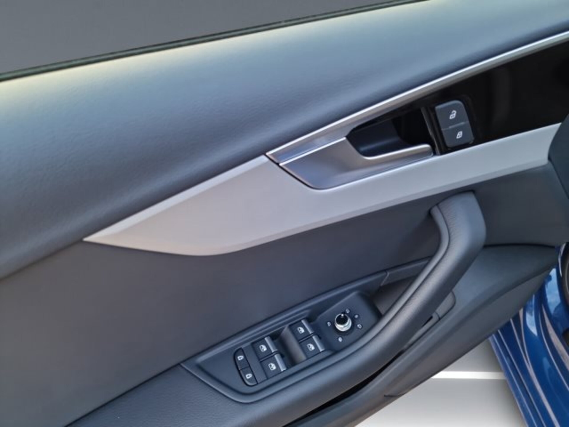 Audi A4 Avant S line