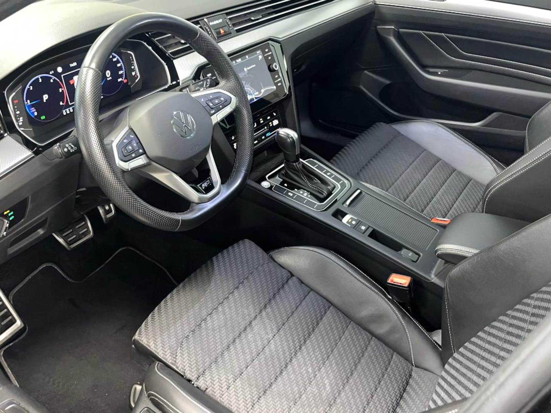 Volkswagen Passat Variant R-Line