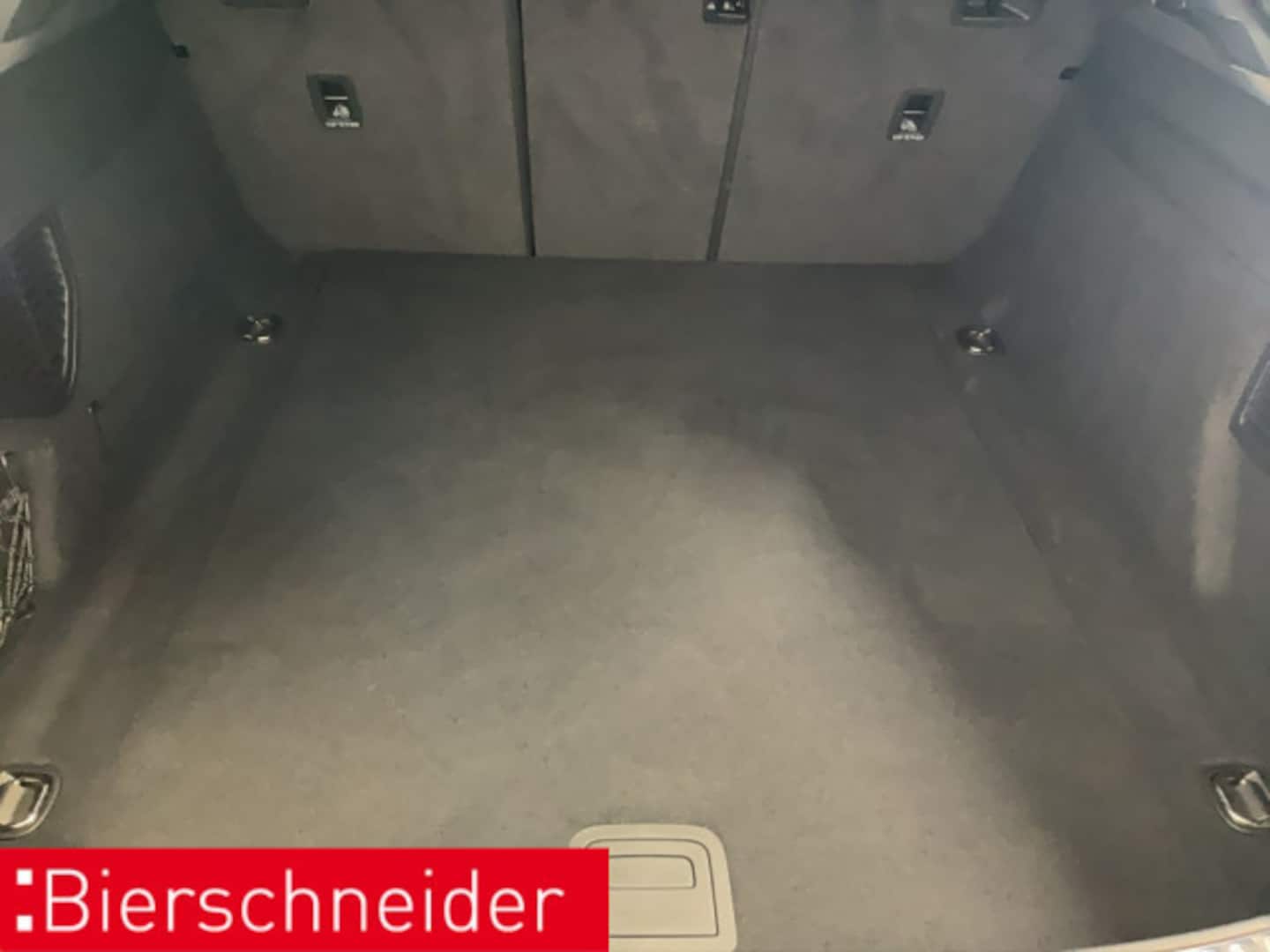 Bild über Audi A5 Limousine TFSI S tronic - für weitere Informationen kontaktieren Sie den Audi Partner