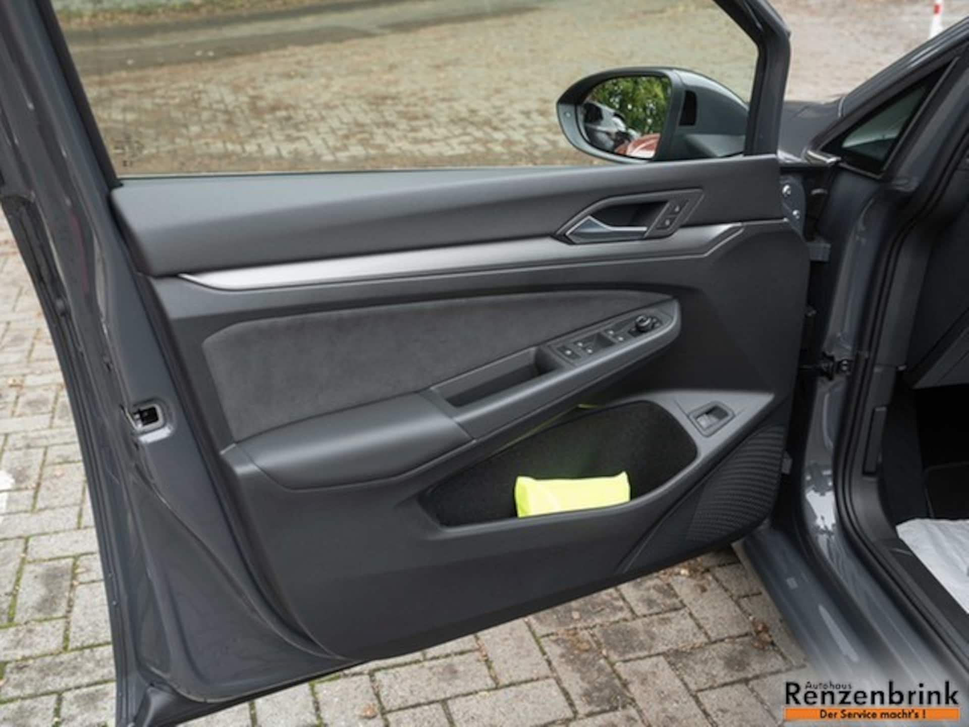Volkswagen Golf Style