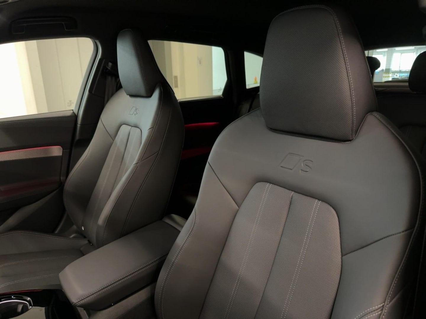 Bild über Audi A5 Avant e-hybrid e-hybrid quattro 270 kW S tronic - für weitere Informationen kontaktieren Sie den Audi Partner
