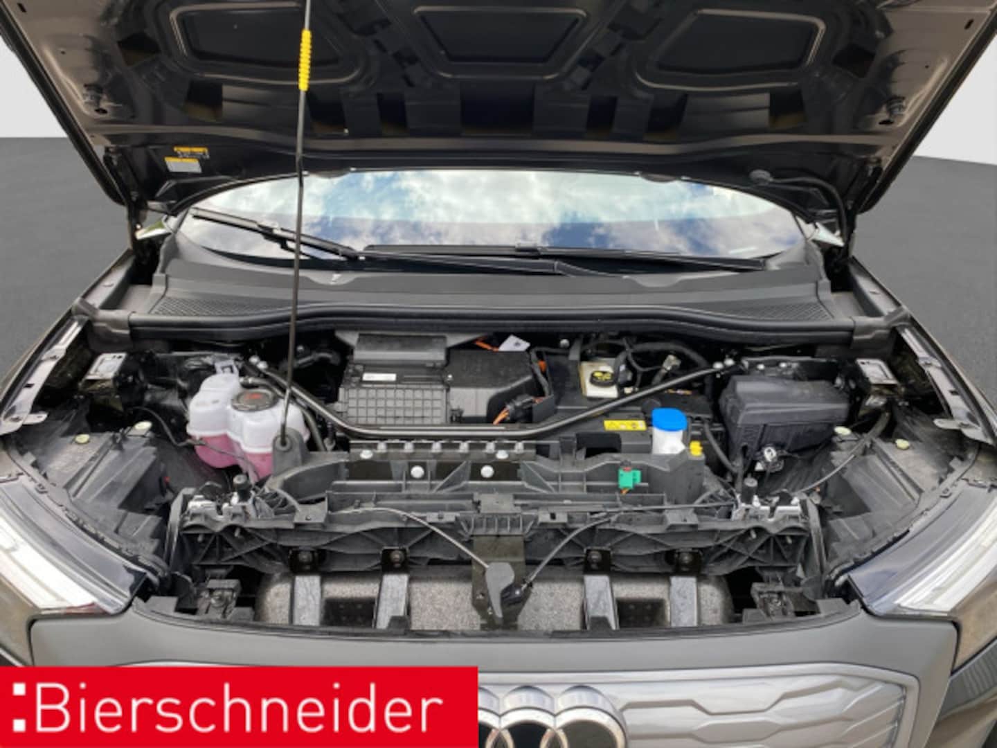 Bild über Audi Q4 e-tron 40 e-tron - für weitere Informationen kontaktieren Sie den Audi Partner