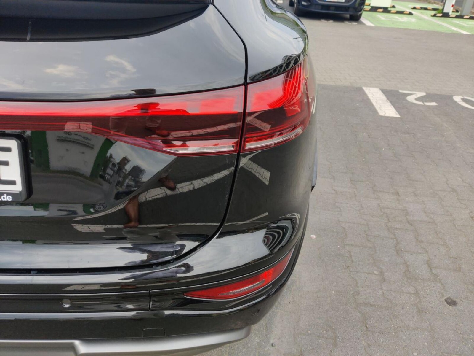 Audi Q6 Sportback e-tron – Bild 8