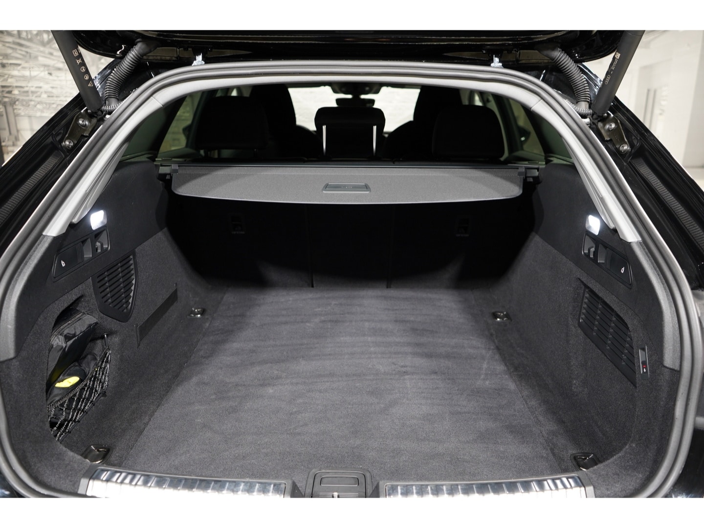 Bild über Audi A5 Avant TFSI 110 kW S tronic - für weitere Informationen kontaktieren Sie den Audi Partner