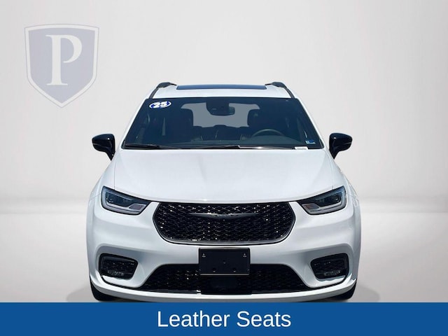 2025 Chrysler Pacifica