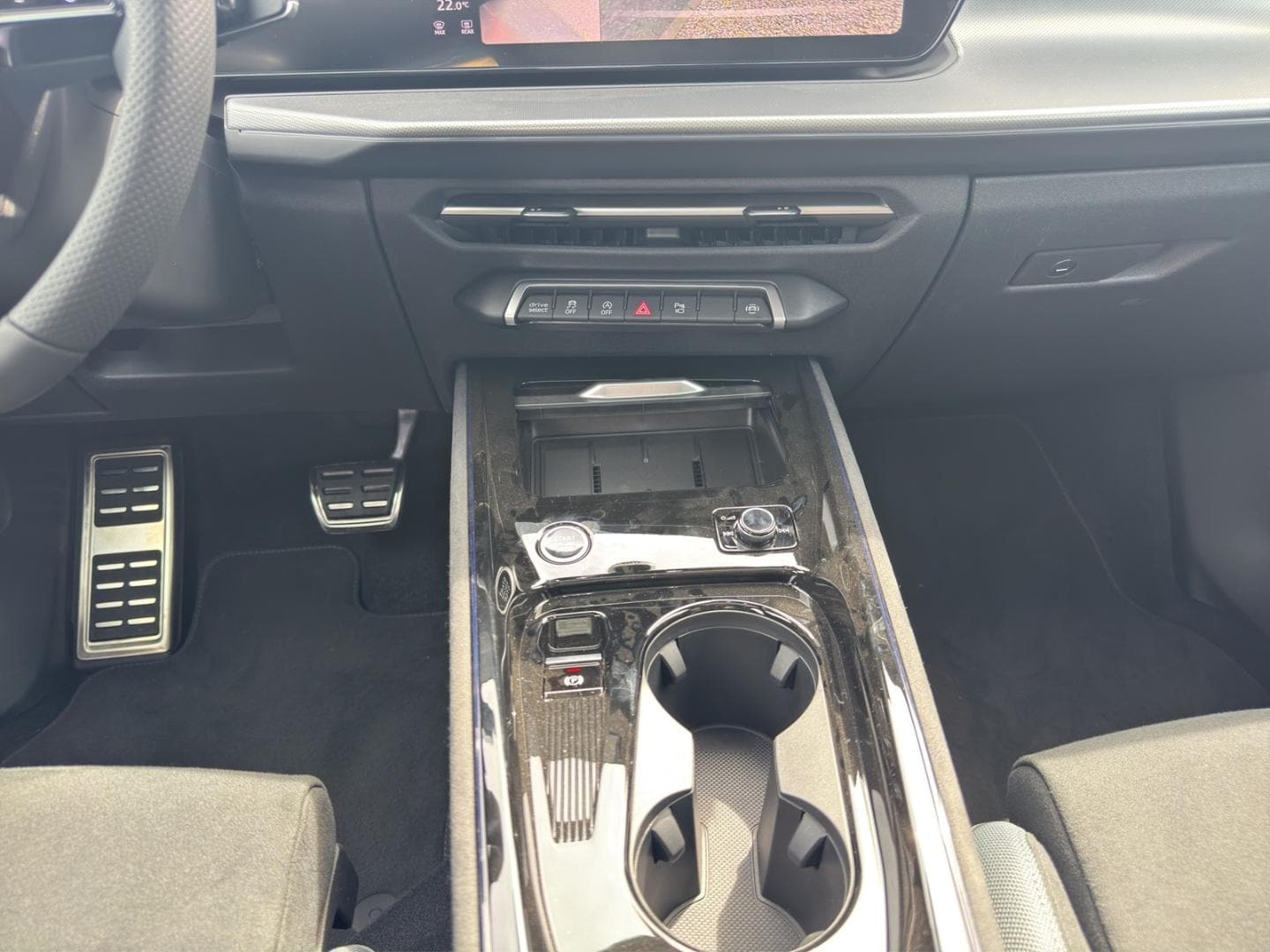 Bild über Audi Q3 Sportback TFSI quattro 195 kW S tronic - für weitere Informationen kontaktieren Sie den Audi Partner