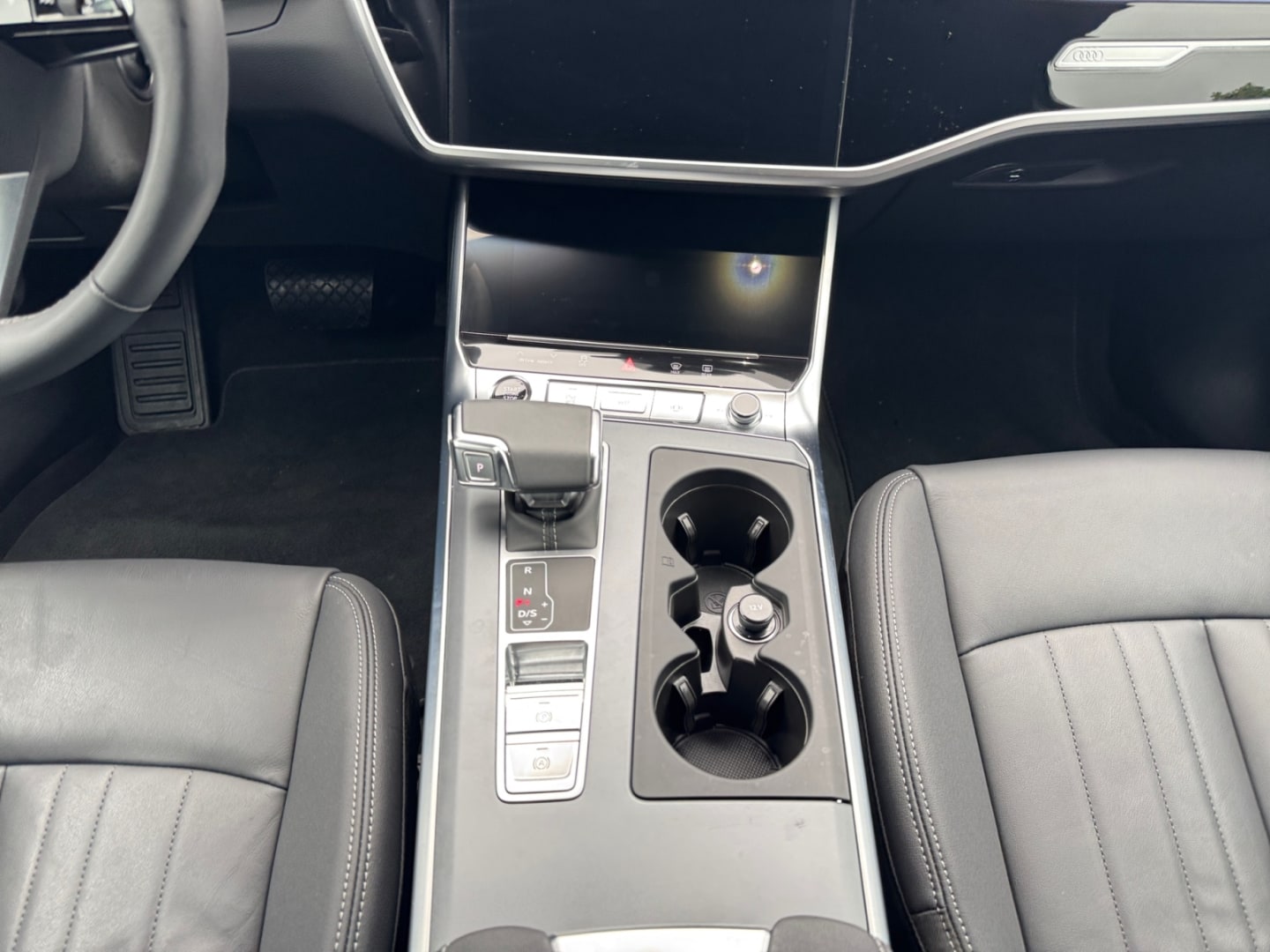 Bild über Audi A6 Avant S line 40 TDI S tronic - für weitere Informationen kontaktieren Sie den Audi Partner