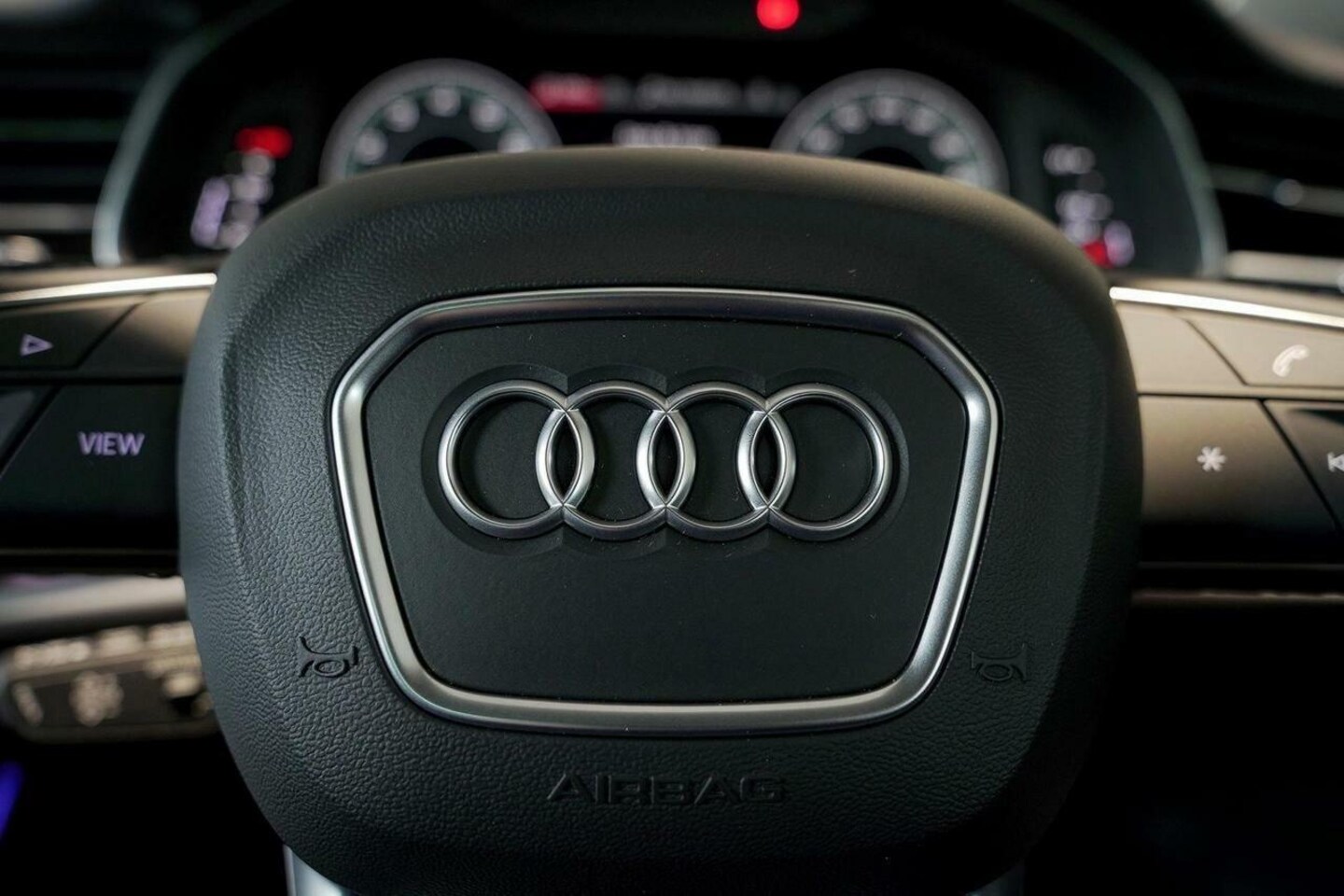 Image about Audi Q7 SUV TFSI quattro tiptronic