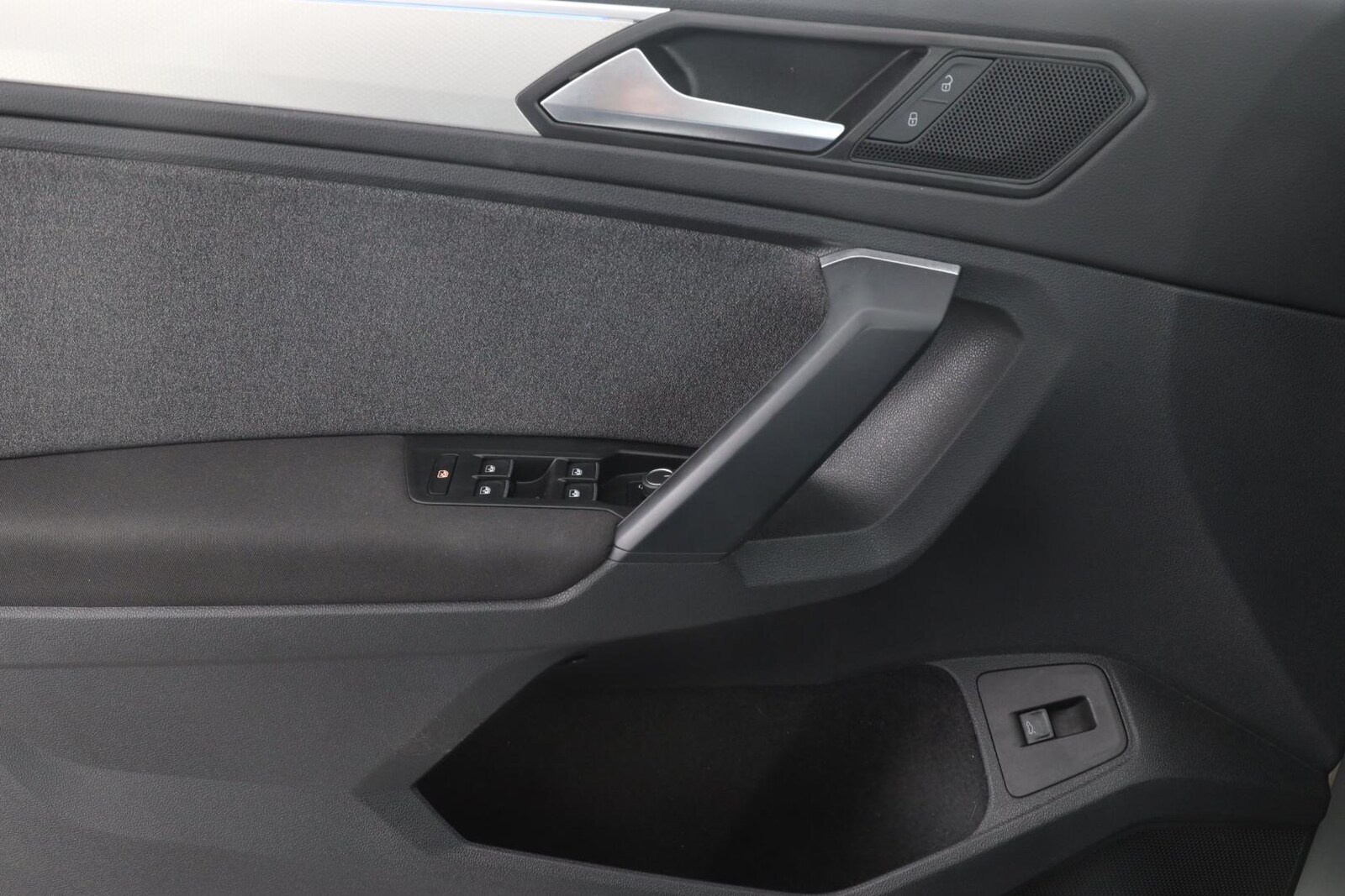 Volkswagen Tiguan – Bild 17