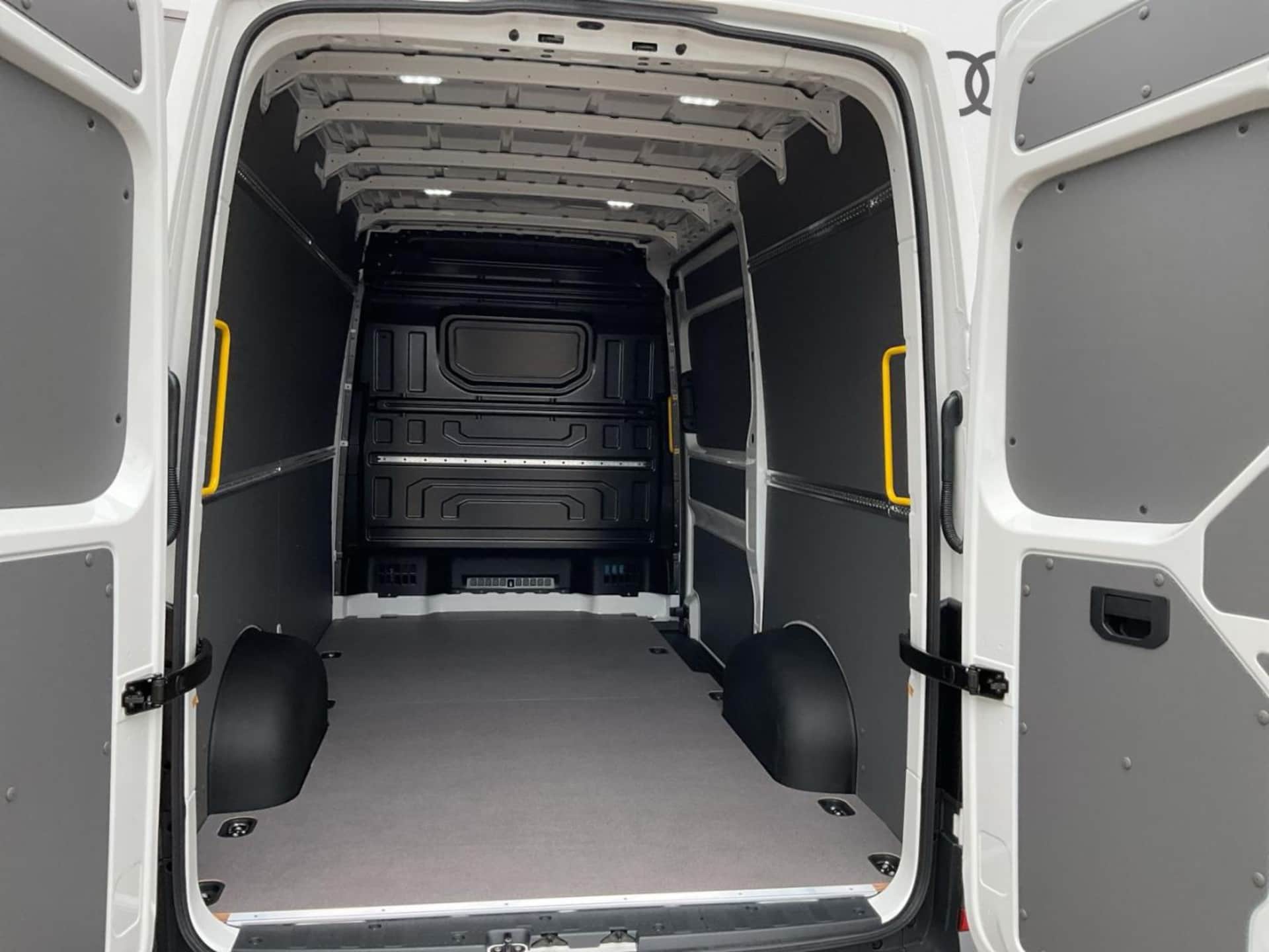 Volkswagen Crafter Kasten mittlerer Radstand