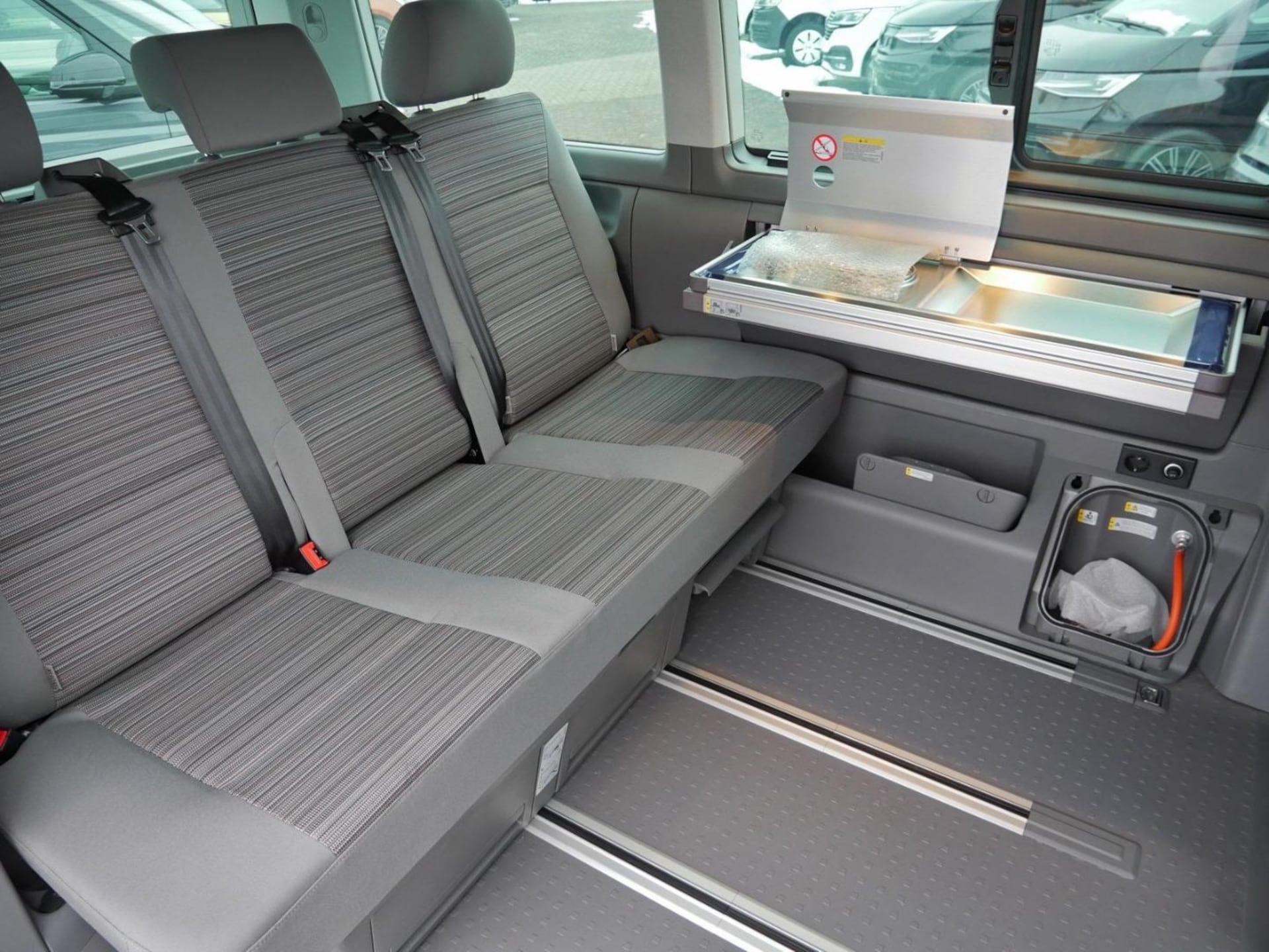 Volkswagen T6.1 California Beach