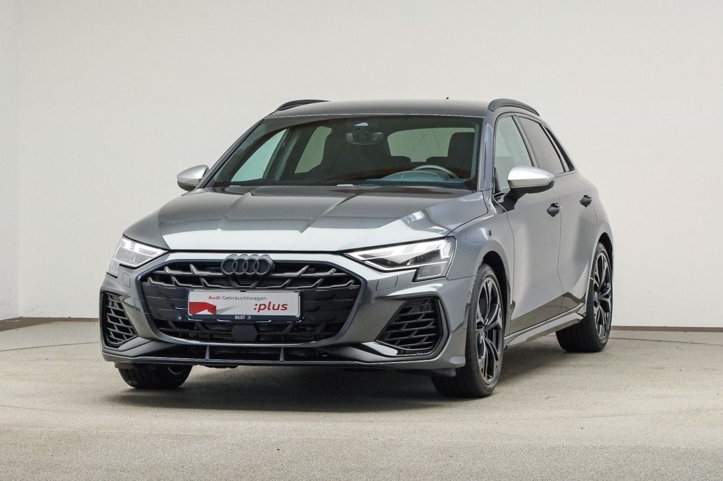 Bild über Audi S3 Sportback TFSI quattro S tronic - für weitere Informationen kontaktieren Sie den Audi Partner