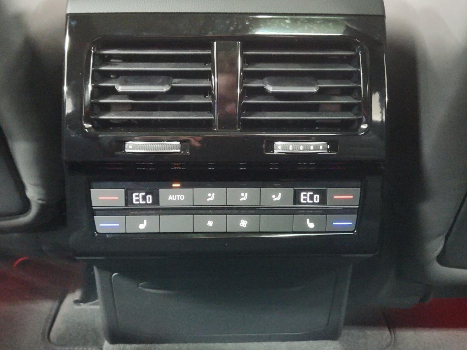 Volkswagen Touareg – Bild 18
