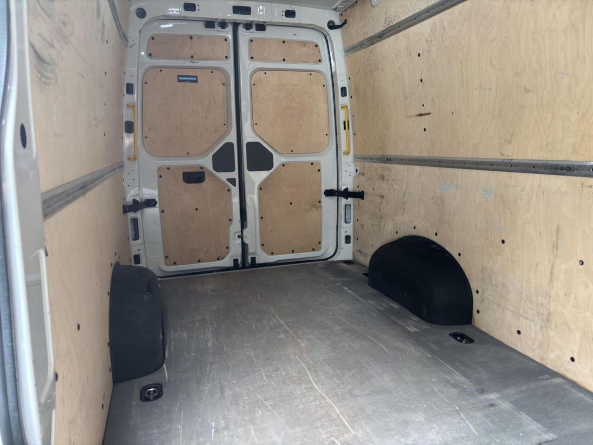 Volkswagen Crafter Kasten langer Radstand