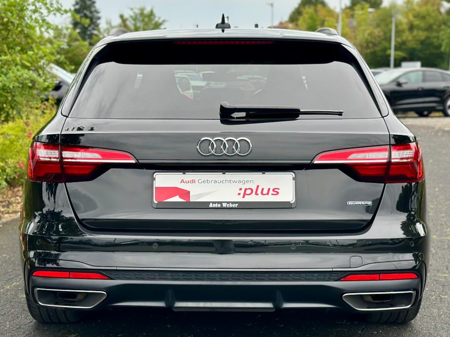 Bild über Audi A4 Avant S line 40 TFSI quattro S tronic - für weitere Informationen kontaktieren Sie den Audi Partner