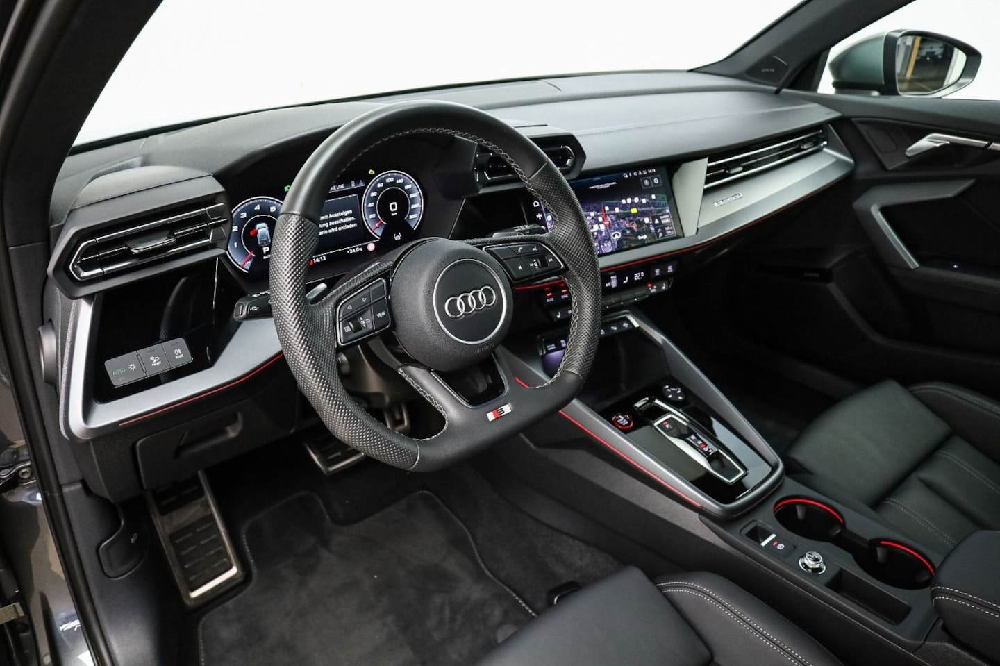 Bild über Audi S3 Sportback TFSI quattro S tronic - für weitere Informationen kontaktieren Sie den Audi Partner