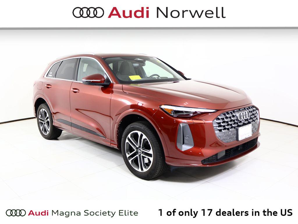 2025 Audi Q5 40 Premium Plus's photo