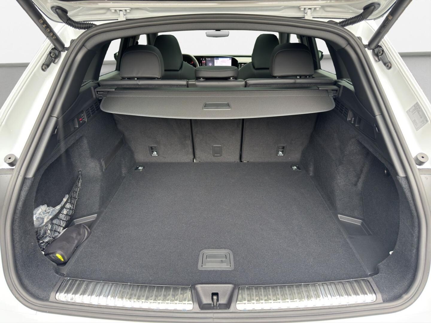 Bild über Audi Q5 SUV TDI quattro 150 kW S tronic - für weitere Informationen kontaktieren Sie den Audi Partner