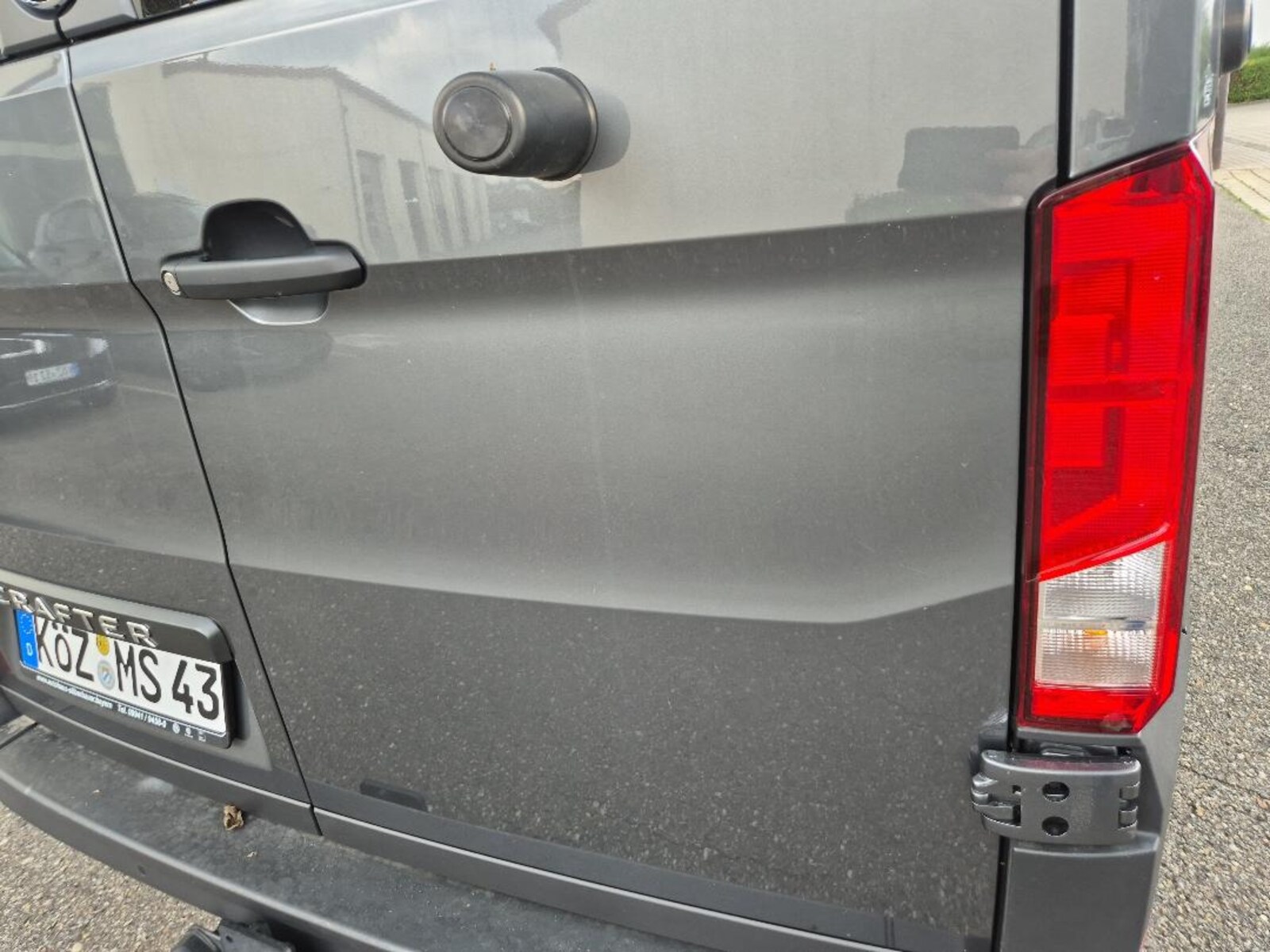 Volkswagen Crafter Kasten mittlerer Radstand – Bild 15