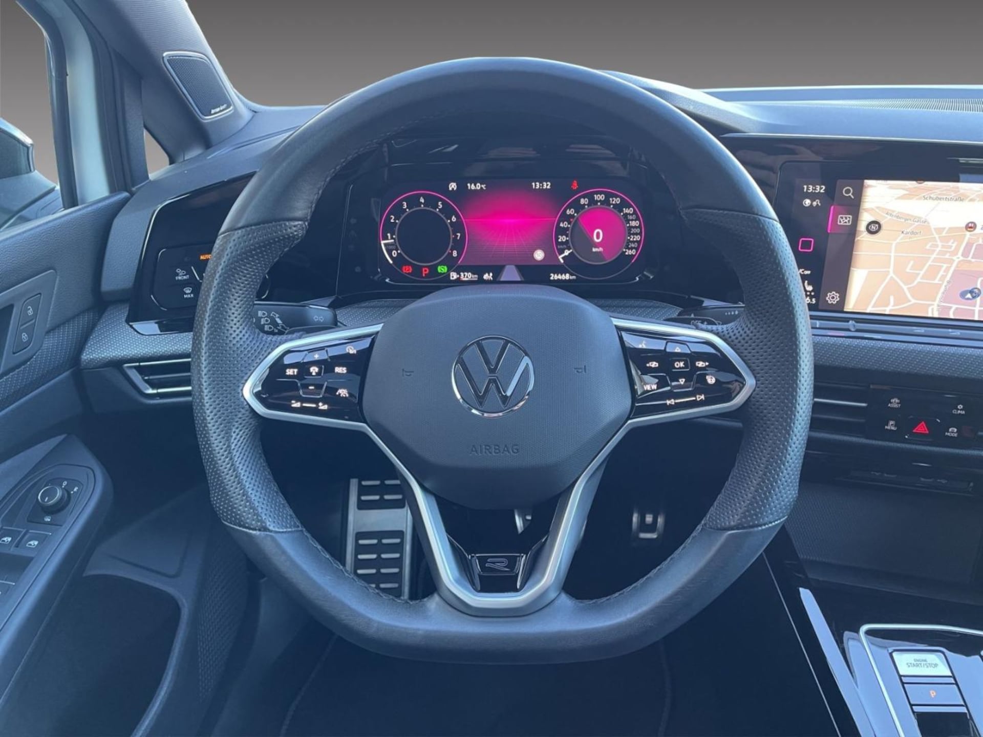 Volkswagen Golf R-Line