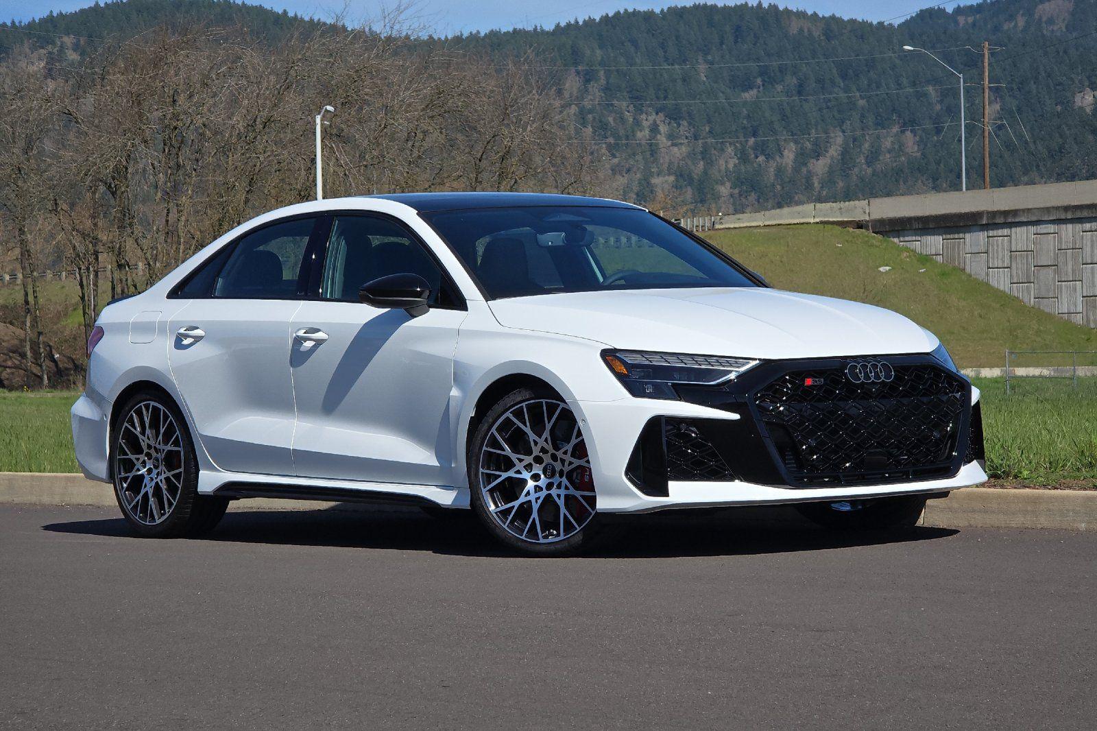 2026 Audi RS 3 2.5 TFSI quattro S tronic's photo