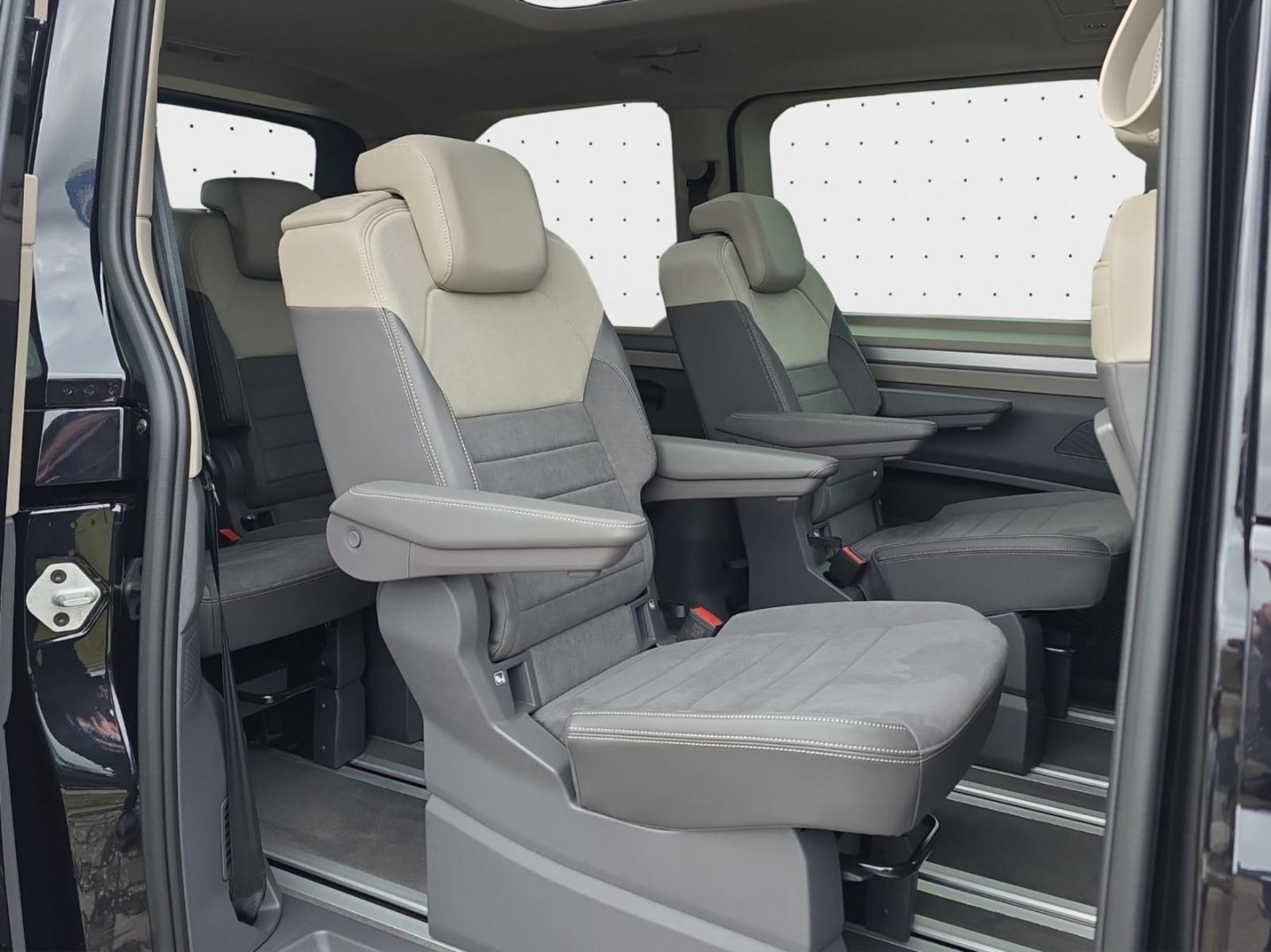 Volkswagen Multivan – Bild 16