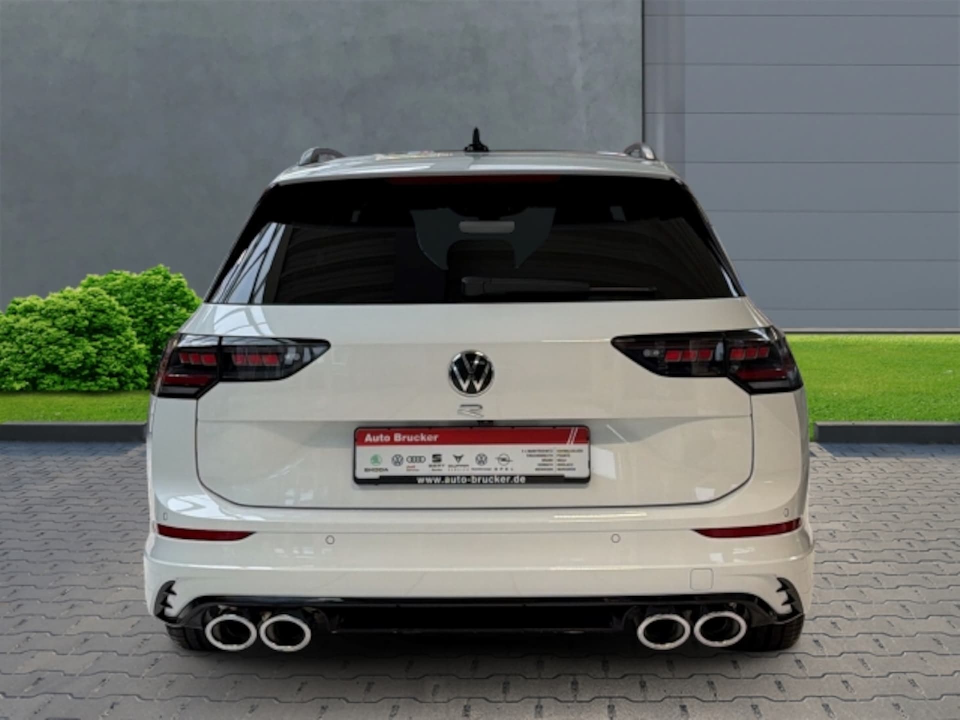 Volkswagen Golf Variant R