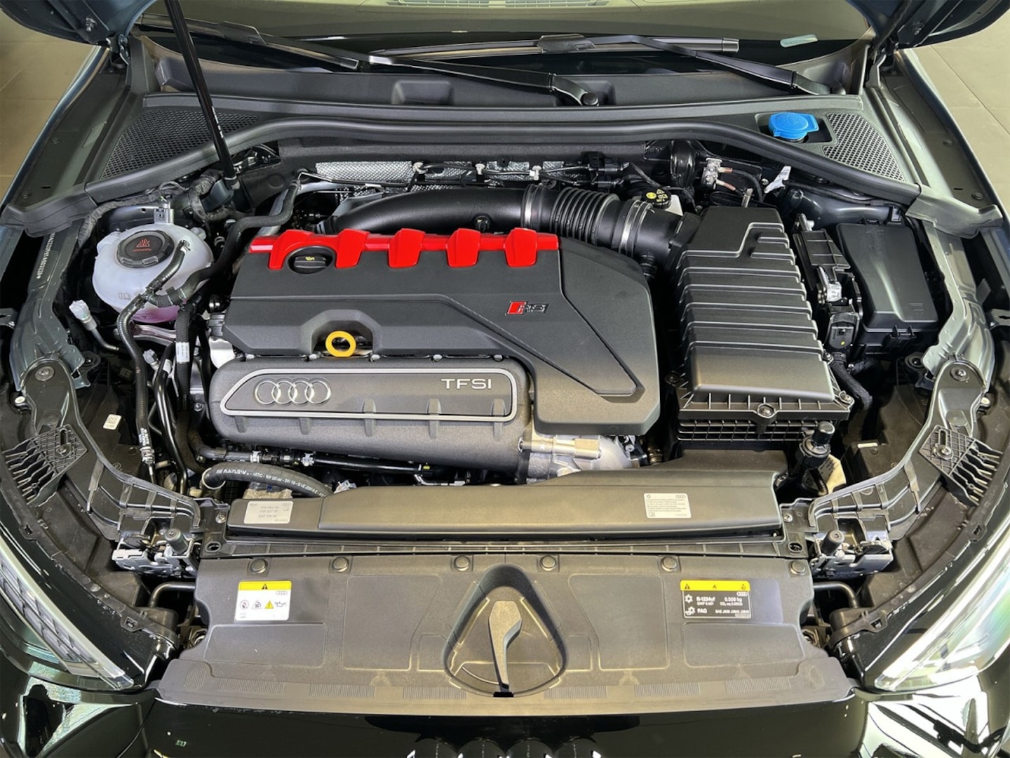 Bild über Audi RS 3 Sportback TFSI quattro 294 kW S tronic - für weitere Informationen kontaktieren Sie den Audi Partner