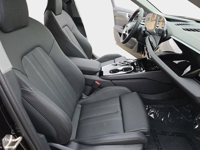 2026 Audi A6 Premium Plus - Photo 10