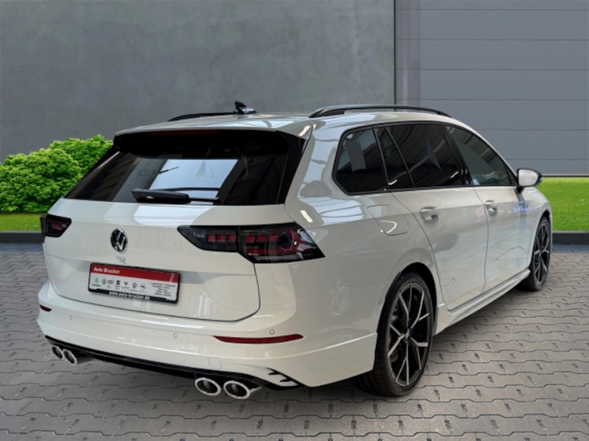 Volkswagen Golf Variant R