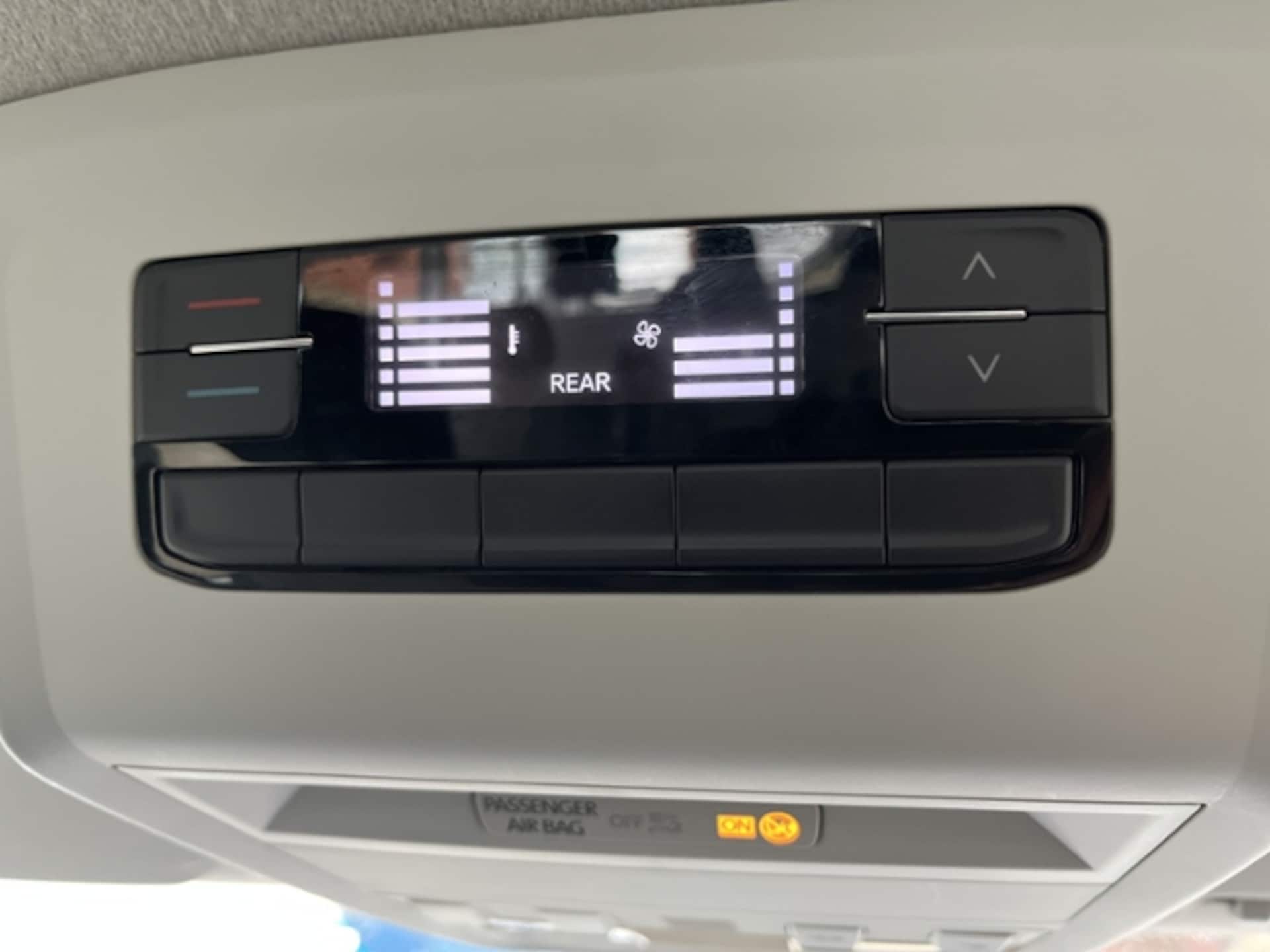 Volkswagen T6.1 Transporter Kombi langer Radstand