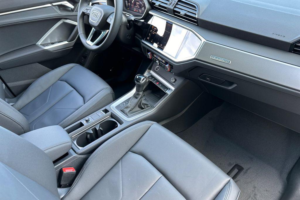 2025 Audi Q3 S Line Premium - Photo 13