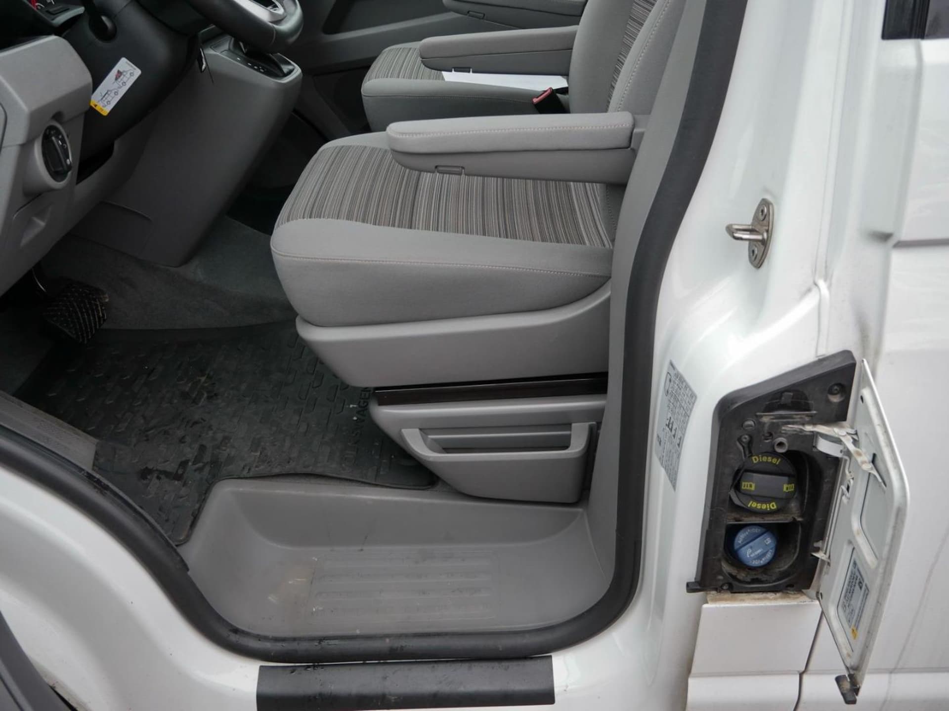 Volkswagen T6.1 California Beach